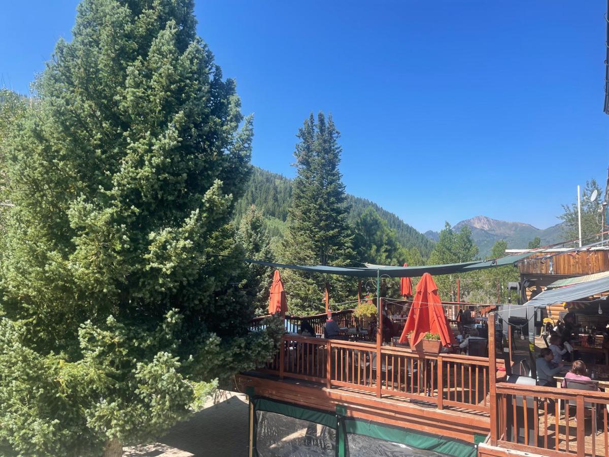 Silver Fork Lodge & Restaurant Brighton 외부 사진