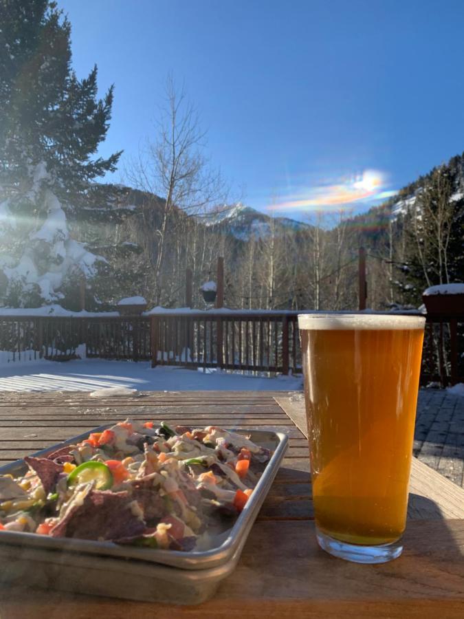 Silver Fork Lodge & Restaurant Brighton 외부 사진